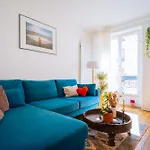 Quirky 1 Bedroom Flat In Paris