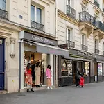 Le Voltaire