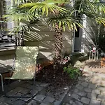 Appartement Avec Beau Jardin