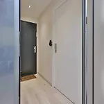 Newly Renovated Appartement Canal De L\'Ourq
