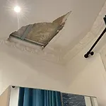 106 - Fabulous Studio In Champs Elysees