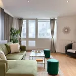 Spacious & Luxurious Flat In Montparnasse