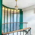 Chic A La Parisienne, Central Paris - Marais