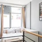 Charming Small Duplex - Heart Of Paris