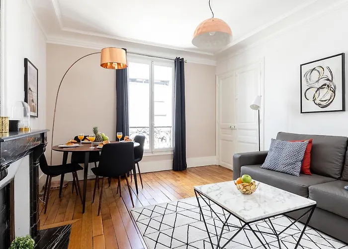 Latin Quarter - Pantheon City Apartment