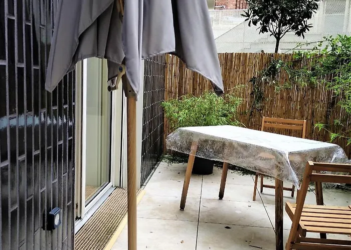 Deux Pieces Avec Terrasse