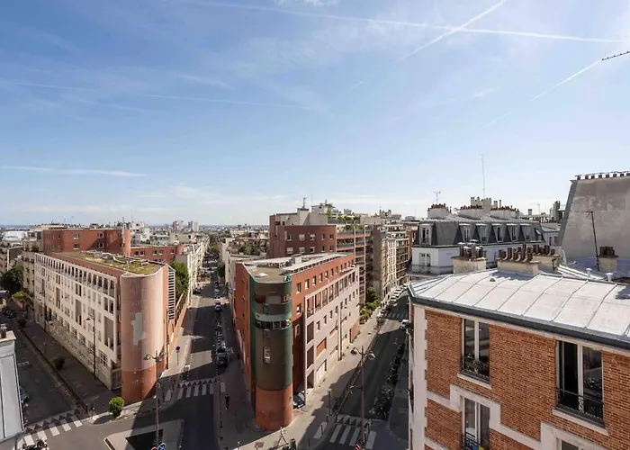 Dernier Etage A Montmartre