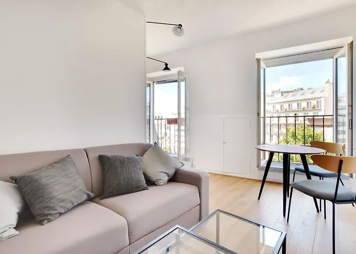 Superb Bright Studio Clichy Montmartre