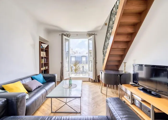 Duplex Avec Un Balcon, Paris 16
