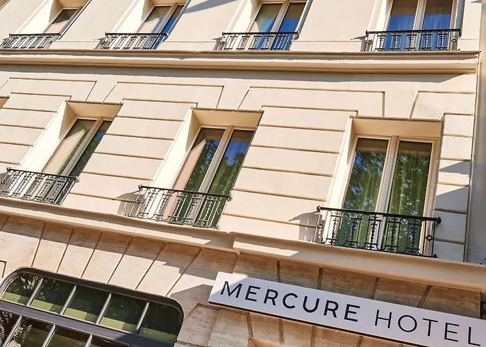 Mercure Paris Butte Montmartre Basilique