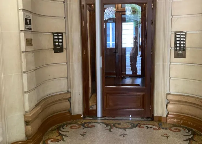 Charmant Appartement A Montmartre