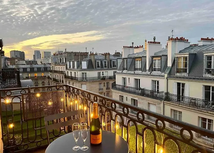 Appartement De Charme, Terrasse Et Vue Tour Eiffel