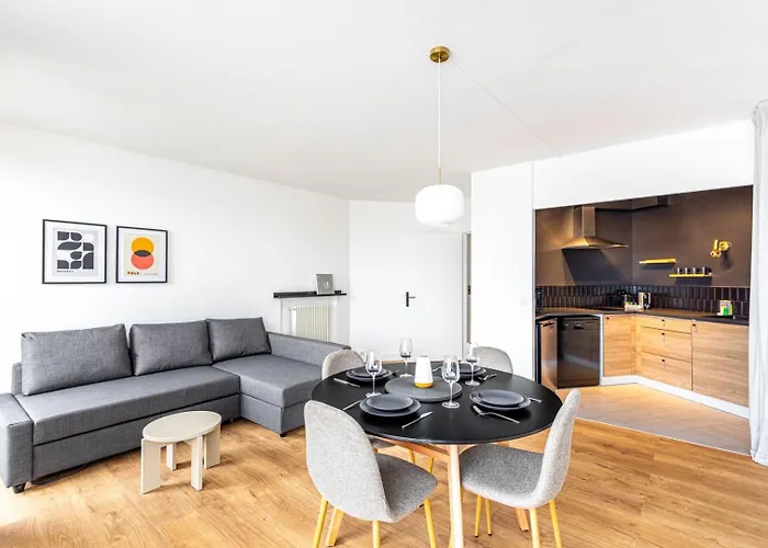 Guestready - Black Pearl Close To The Metro
