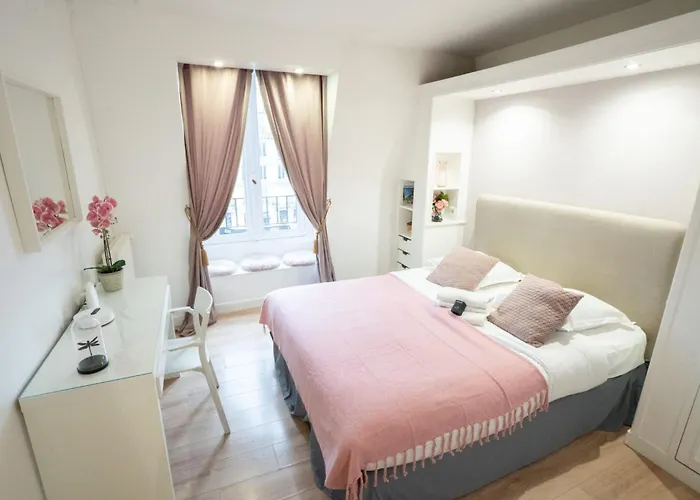 Studio Parisien Face Metro - Paris 9 - 2P - Flat-Guest