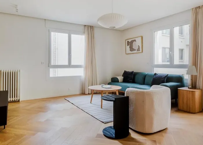Appartement De Trois Chambres