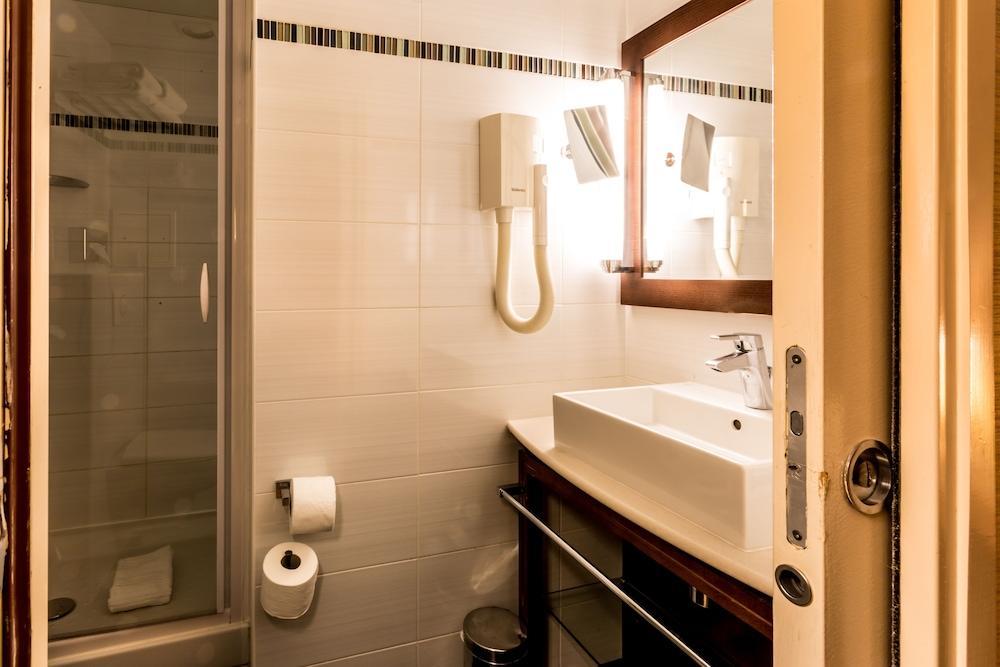 Saint Honore Hotel 3*