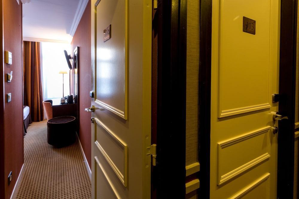 Hotel Saint Honore Paris