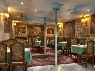 Minerve Paris