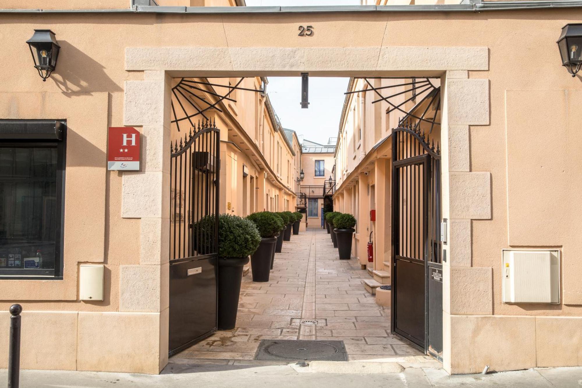 De L'horloge Aparthotel