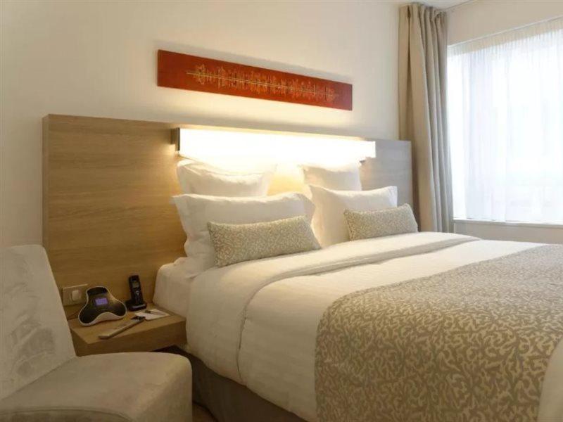 Alma Marceau Aparthotel