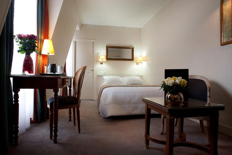 Magda Champs Elysees 3* Paris