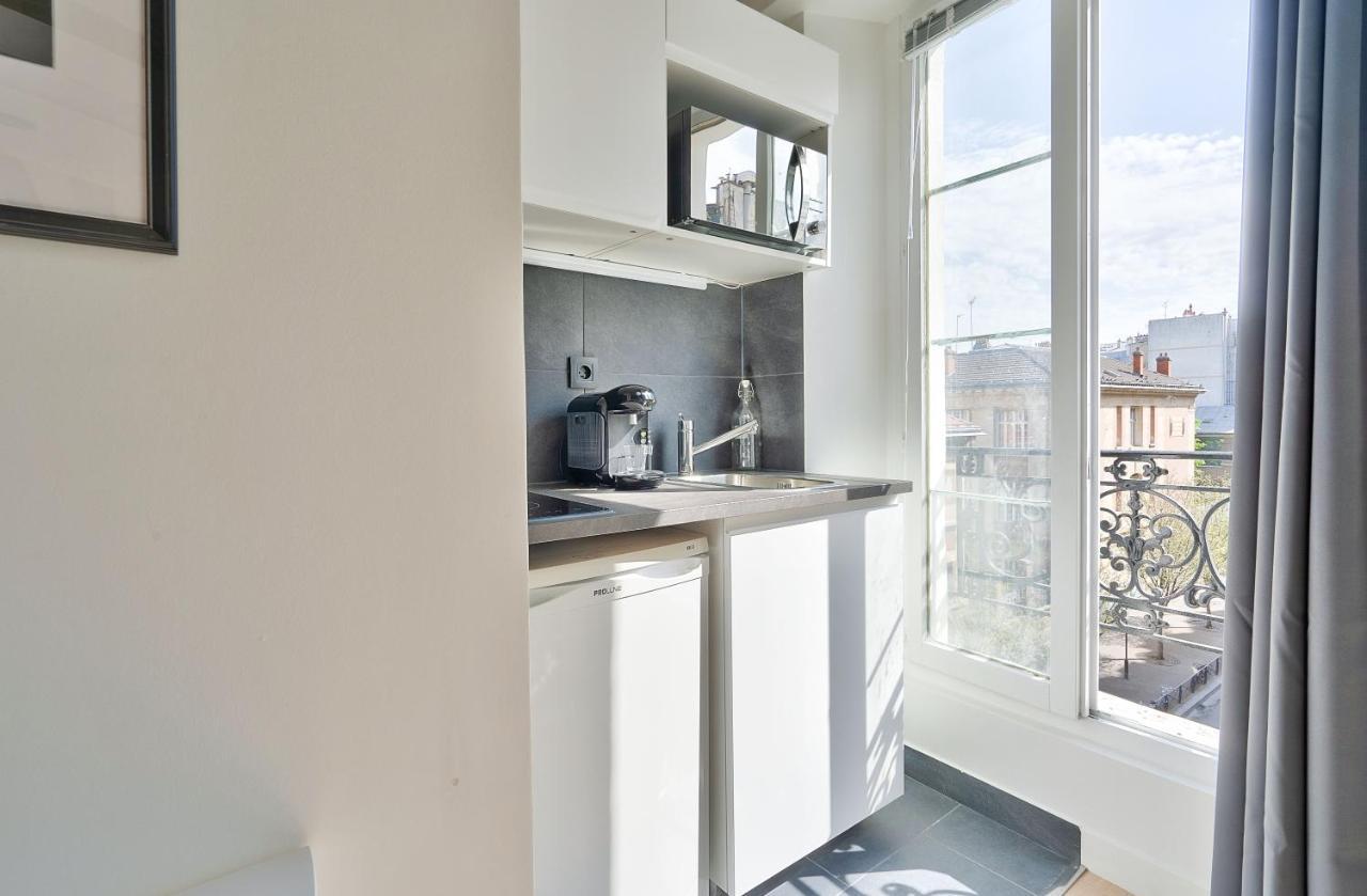 New Mezzanine In The Heart Of Appartement Paris
