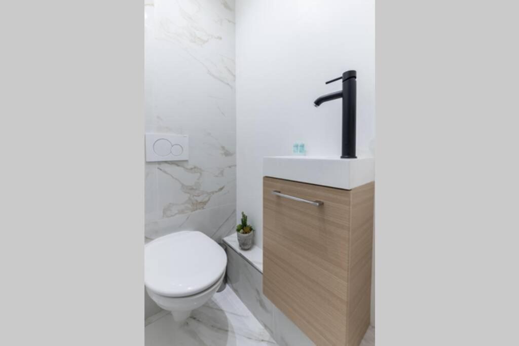 Apartment Grands Boulevards - 32 - *