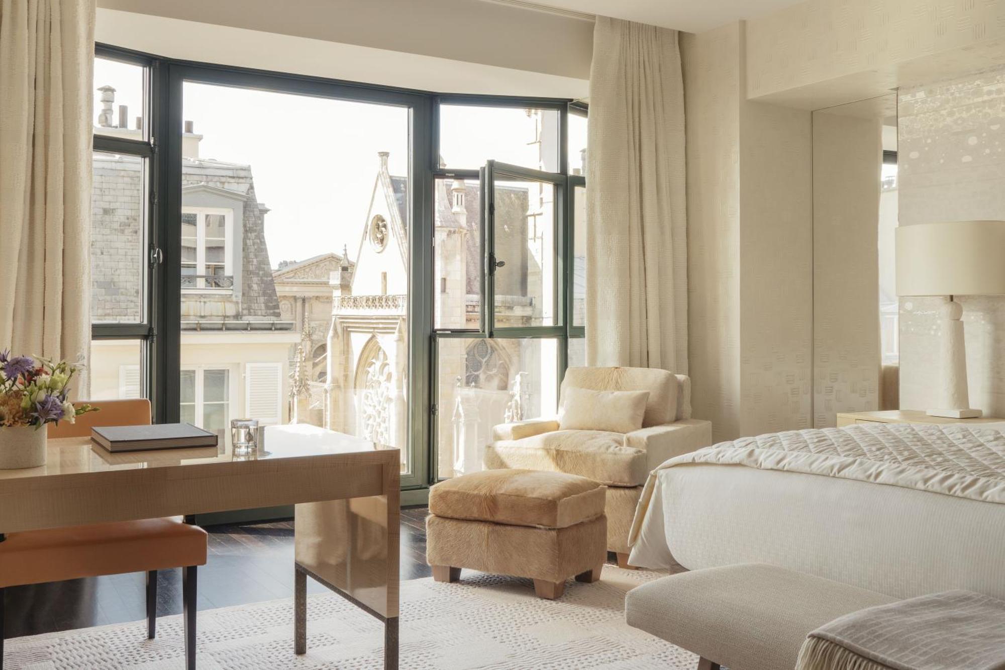 Cheval Blanc Paris&dior Cheval Blanc