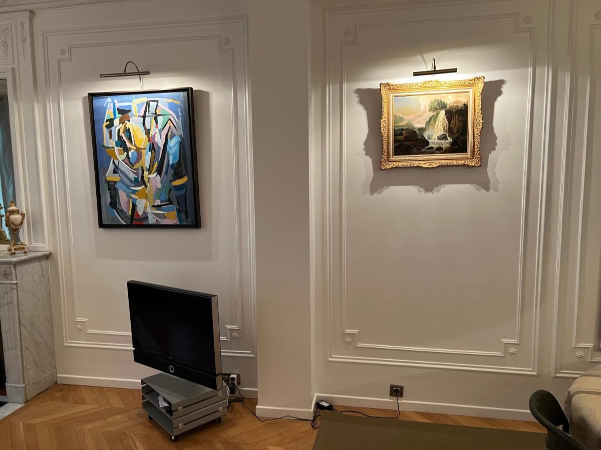 Raynouard Apartment