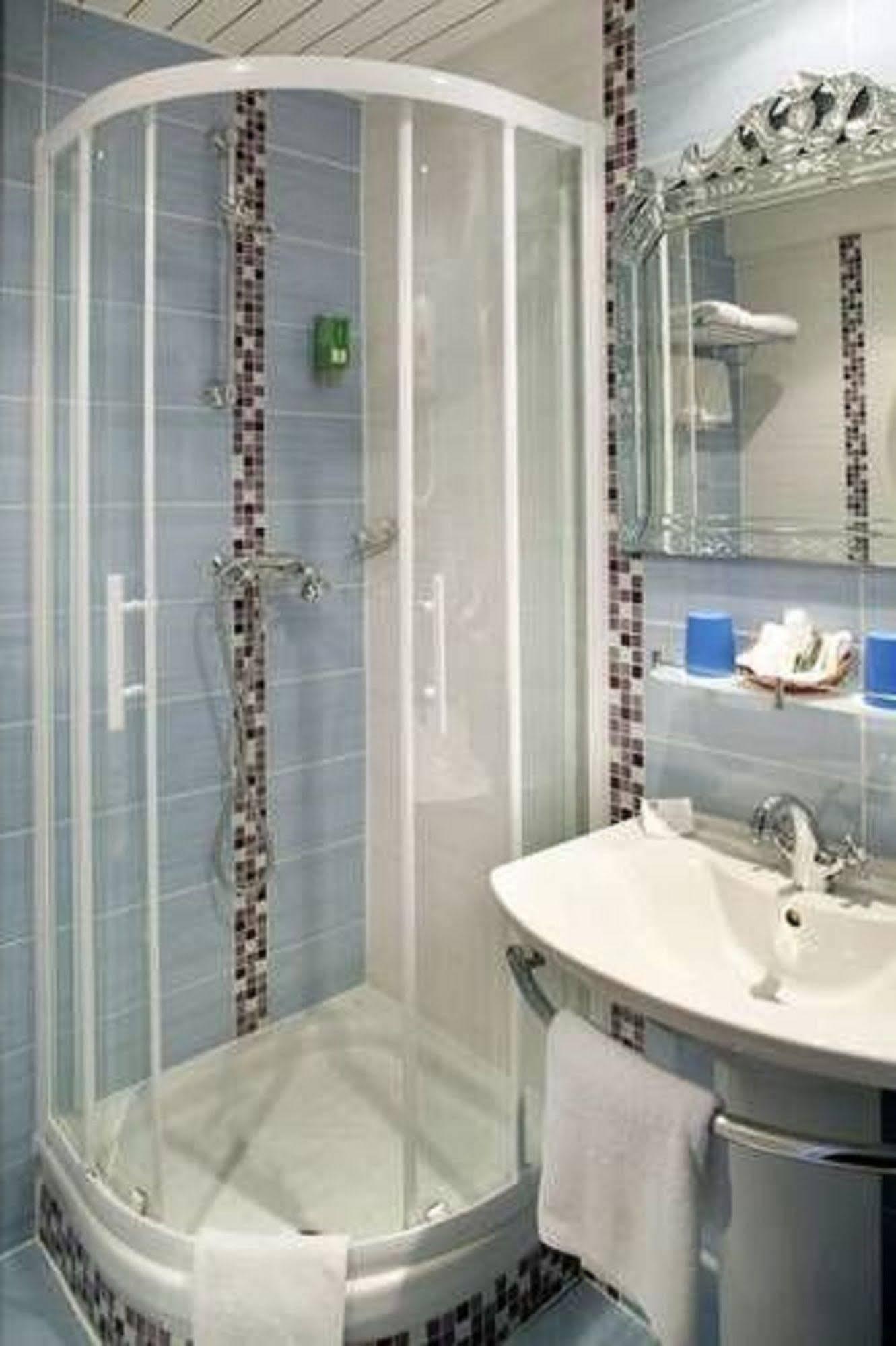 Hotel Aurore Gare De Lyon 3*