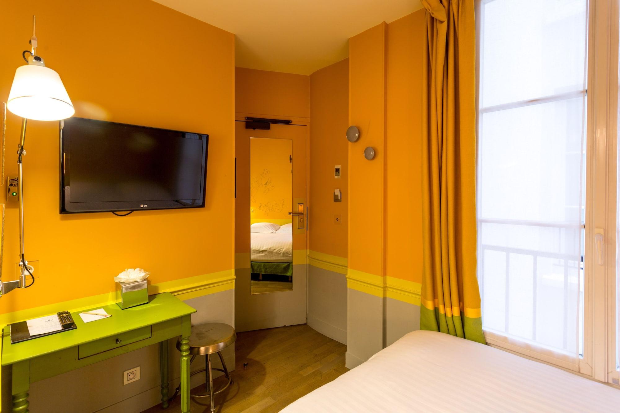 Crayon By Elegancia Hotel 3*