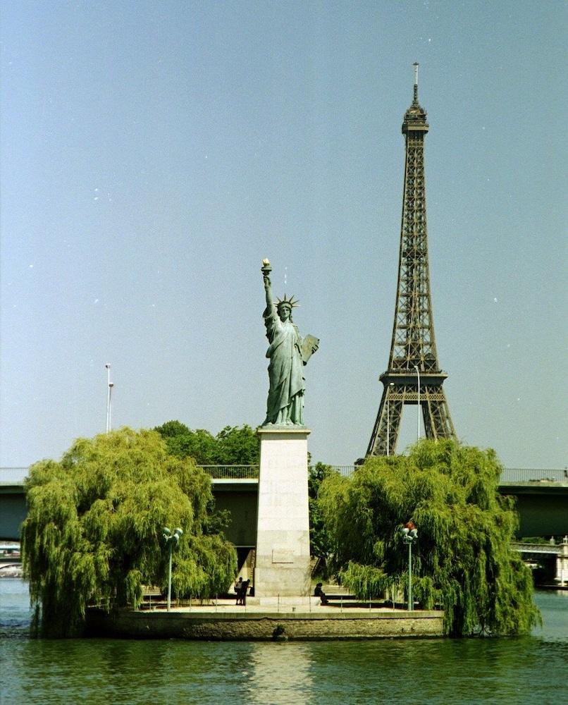 Gustave Paris