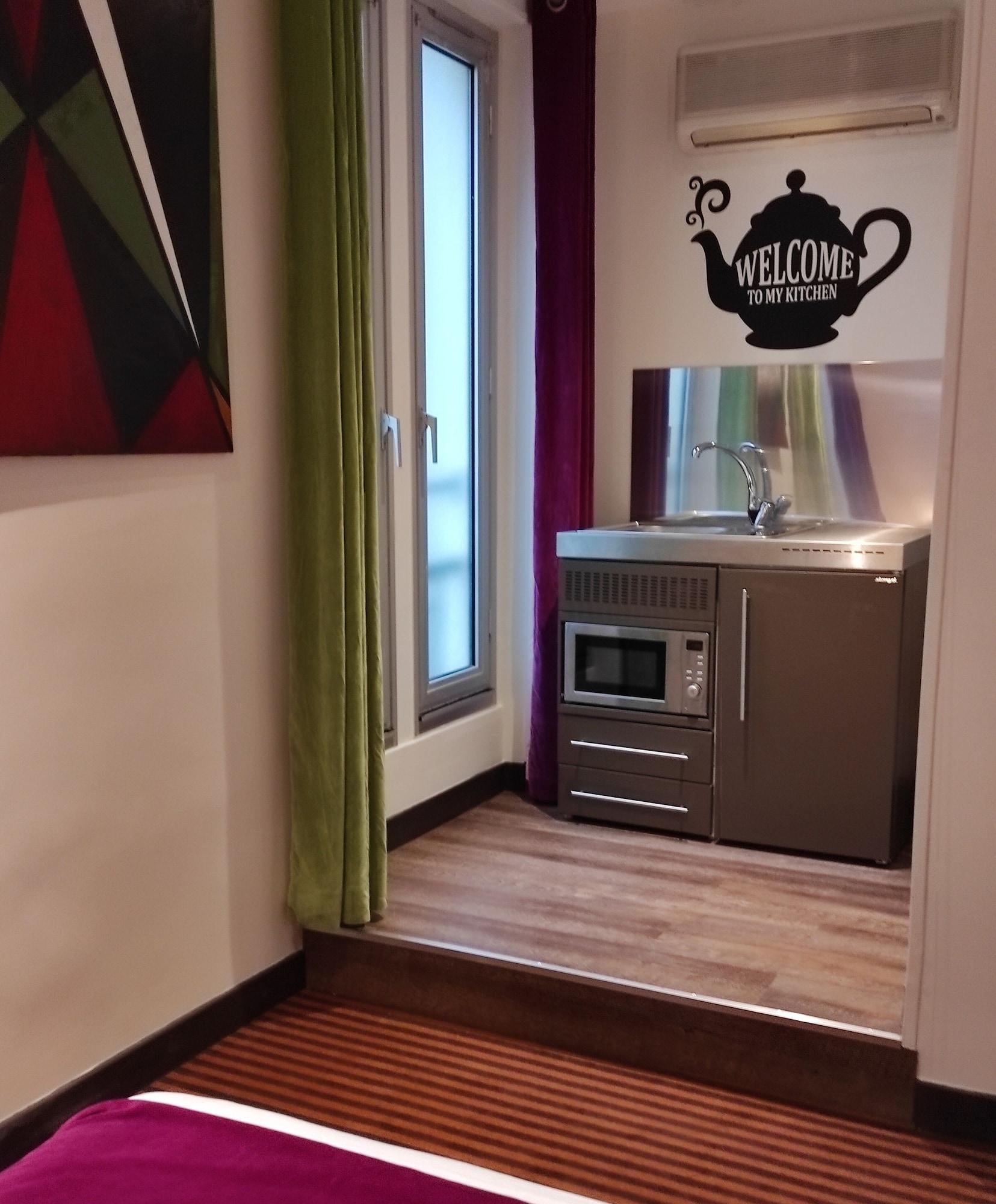 Pax Opéra Hotel 3*
