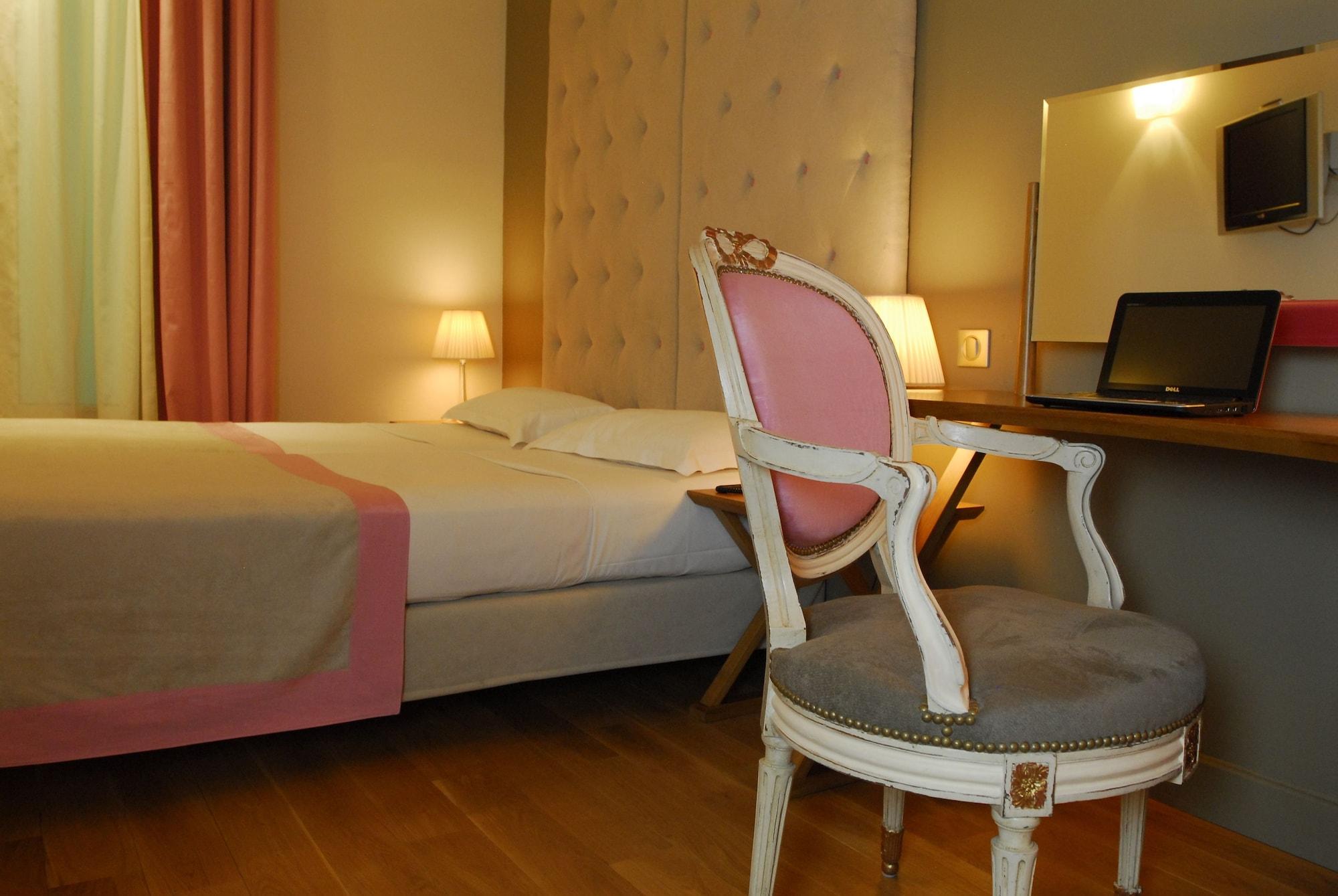 Windsor Opera Hotel