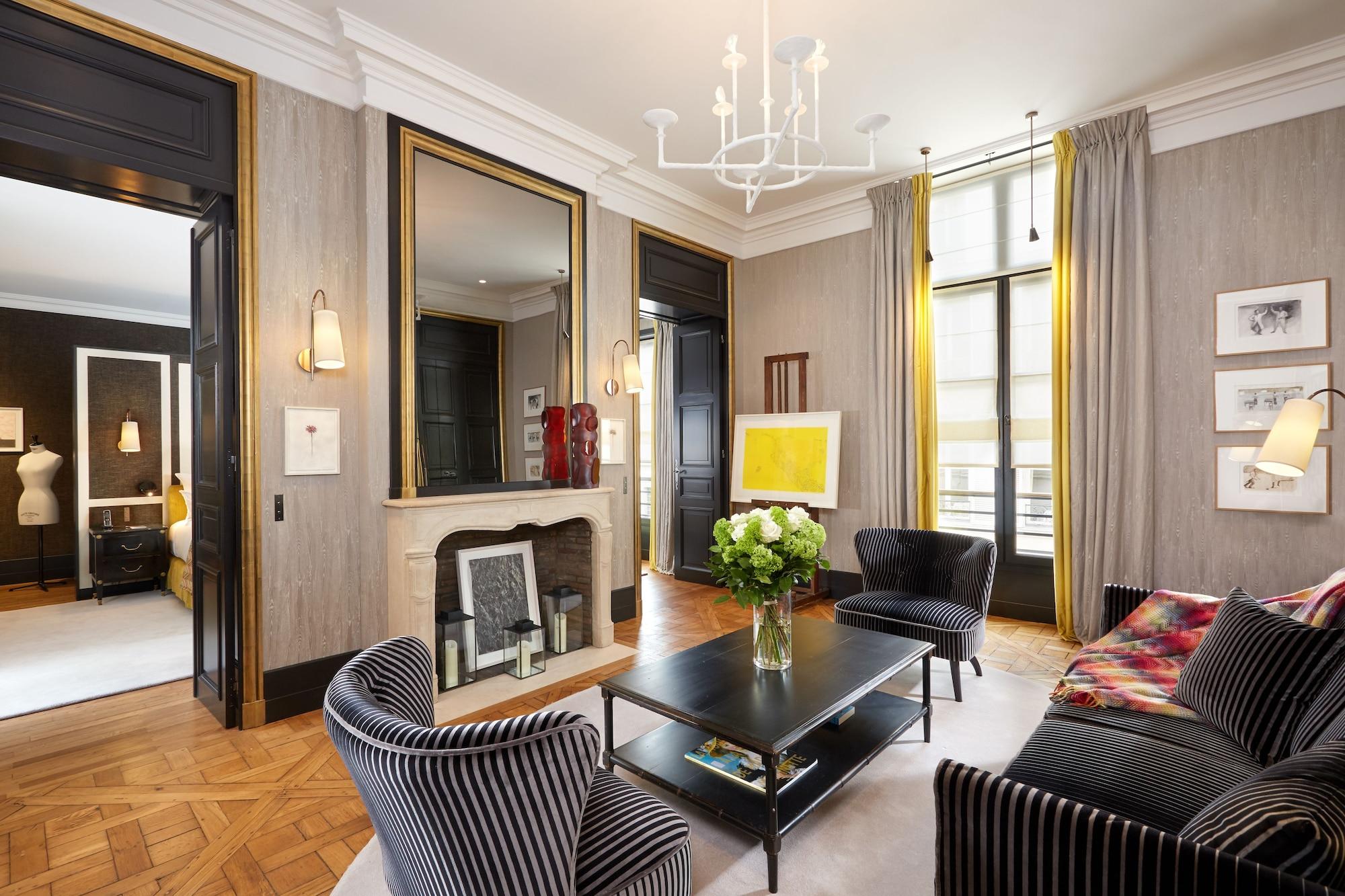 Hotel Le Pavillon De La Reine 5*