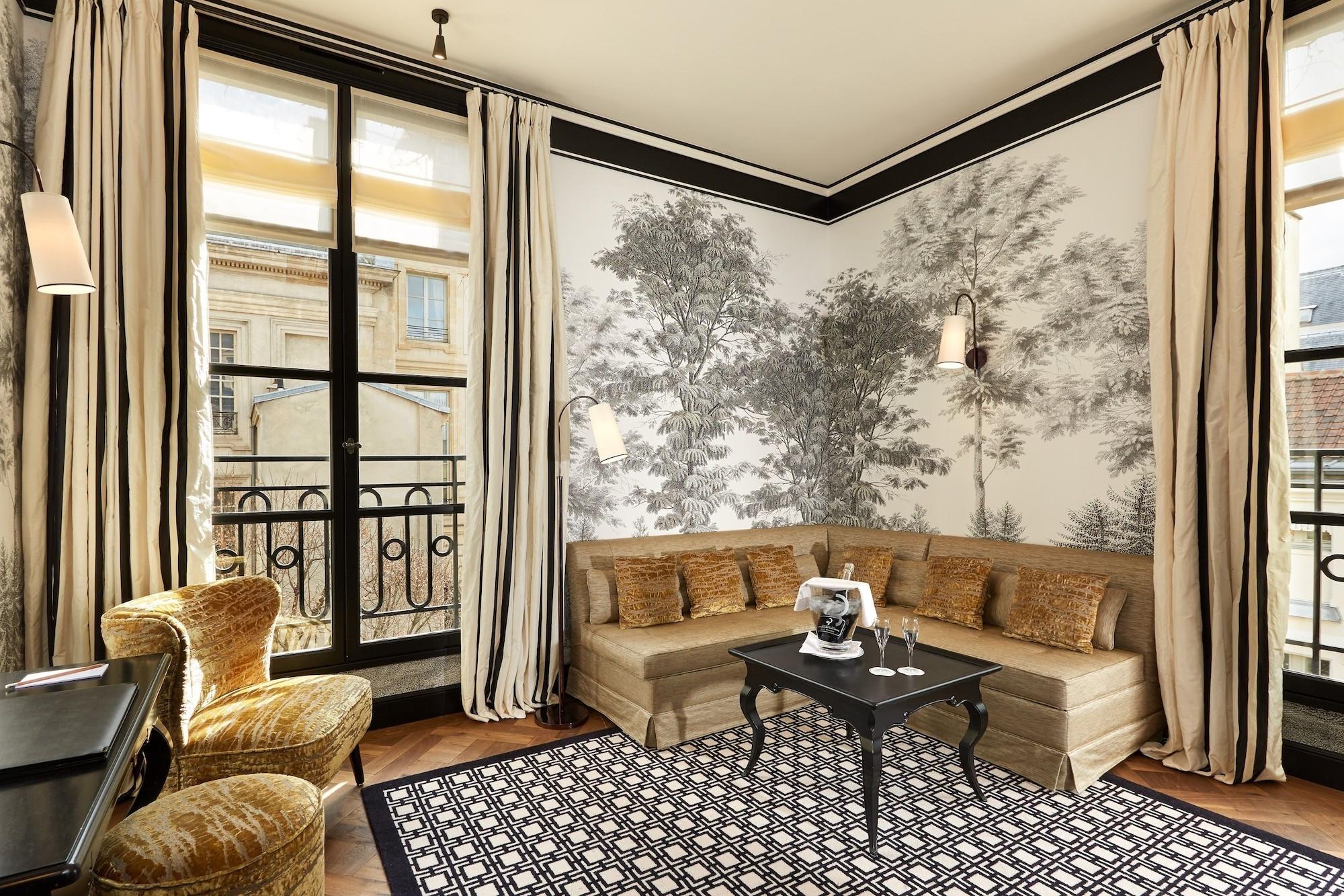 Le Pavillon De La Reine Hotel Paris