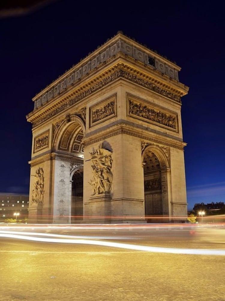 Nuage Paris