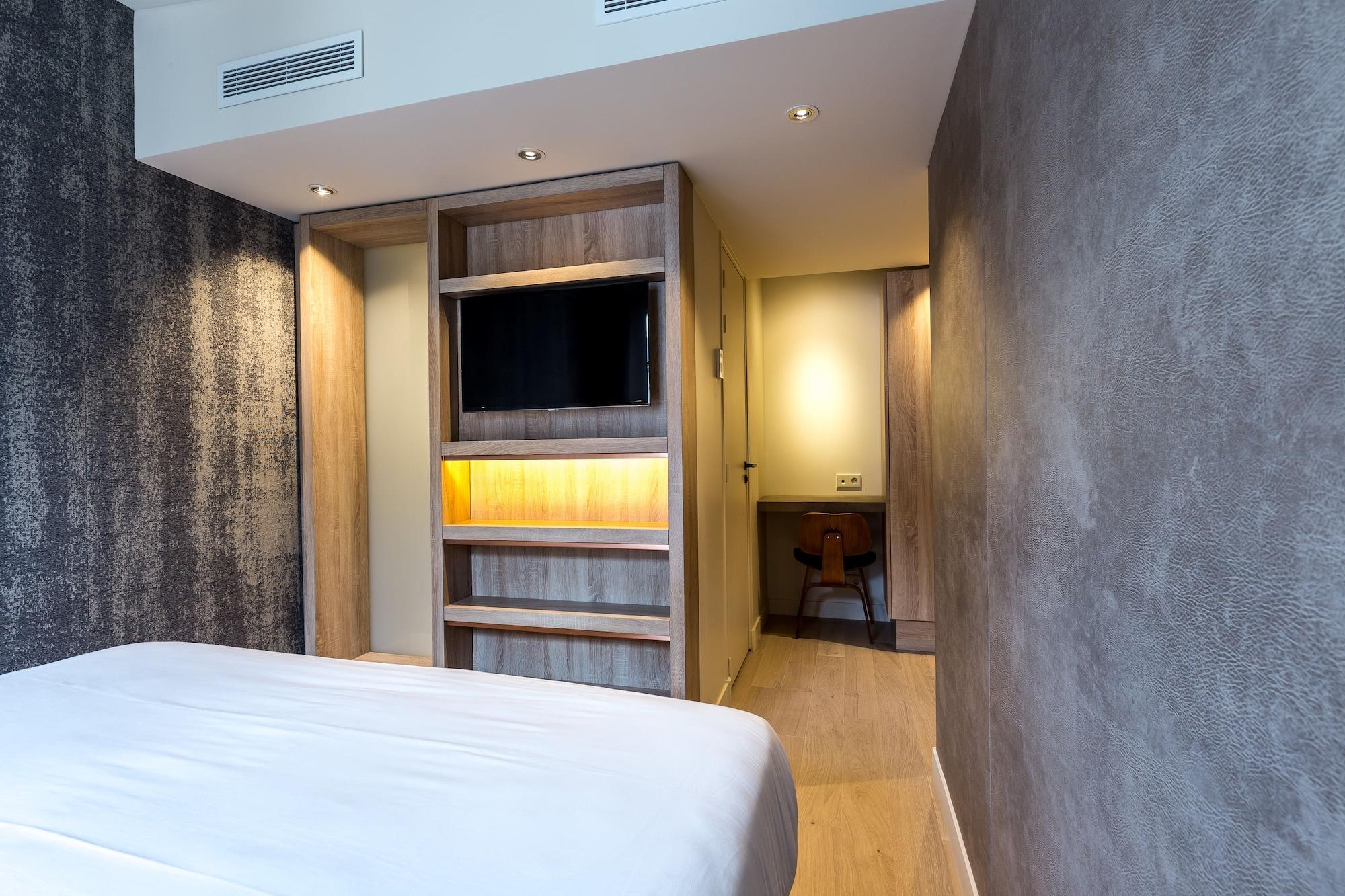 Hotel De Lille - Saint-germain Des Pres 4*