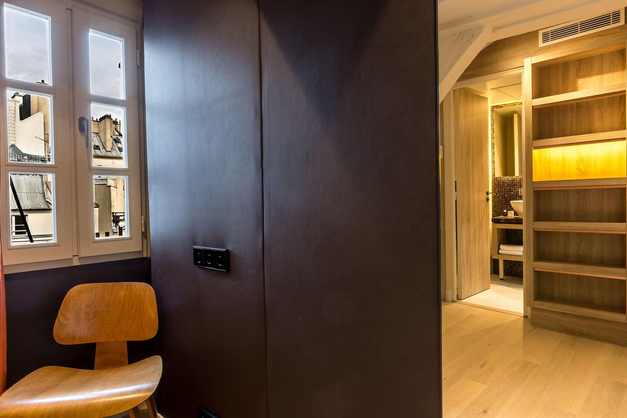 Hotel De Lille - Saint-germain Des Pres 4*