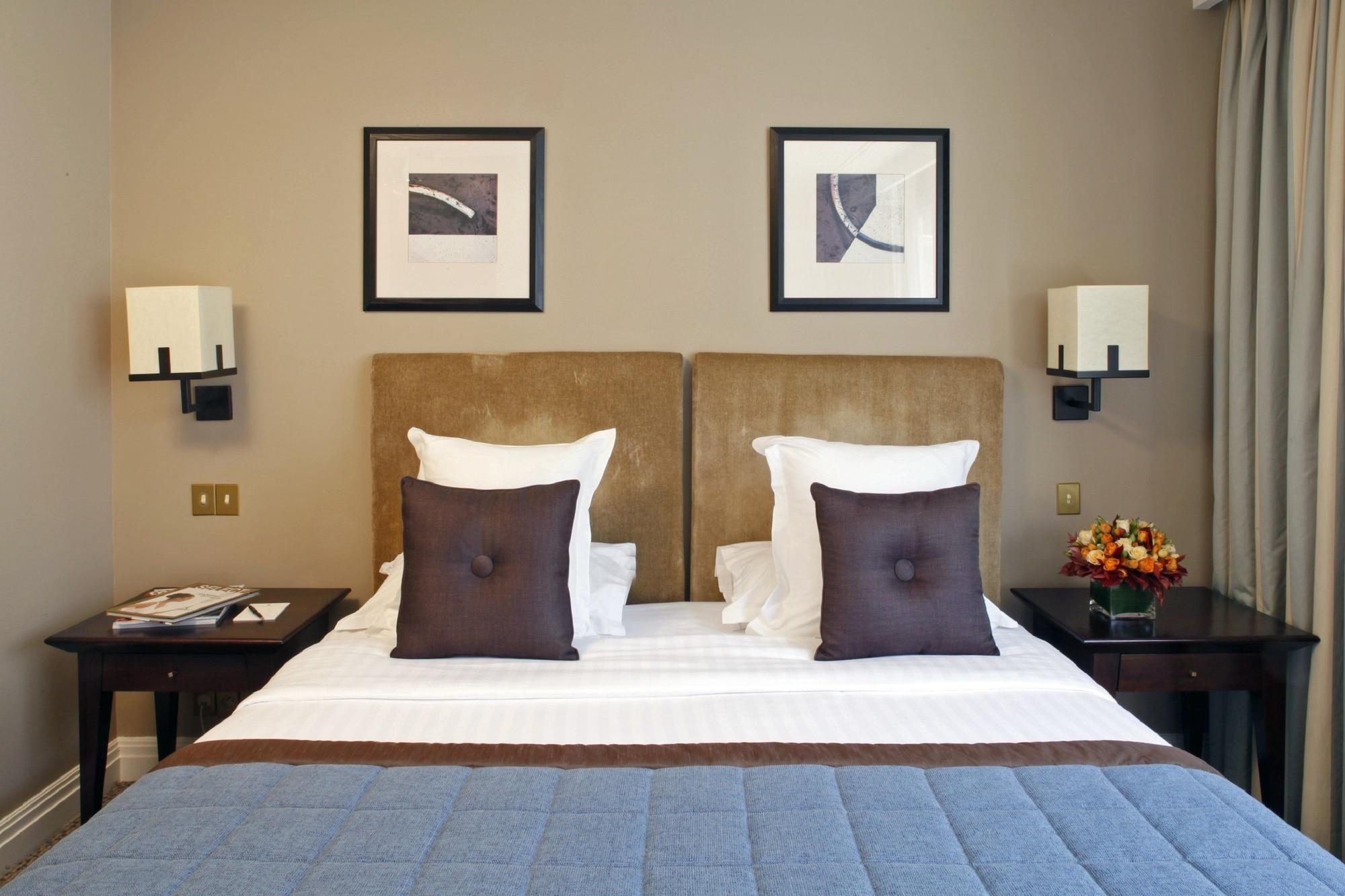 Hotel Warwick Champs-elysees Paris