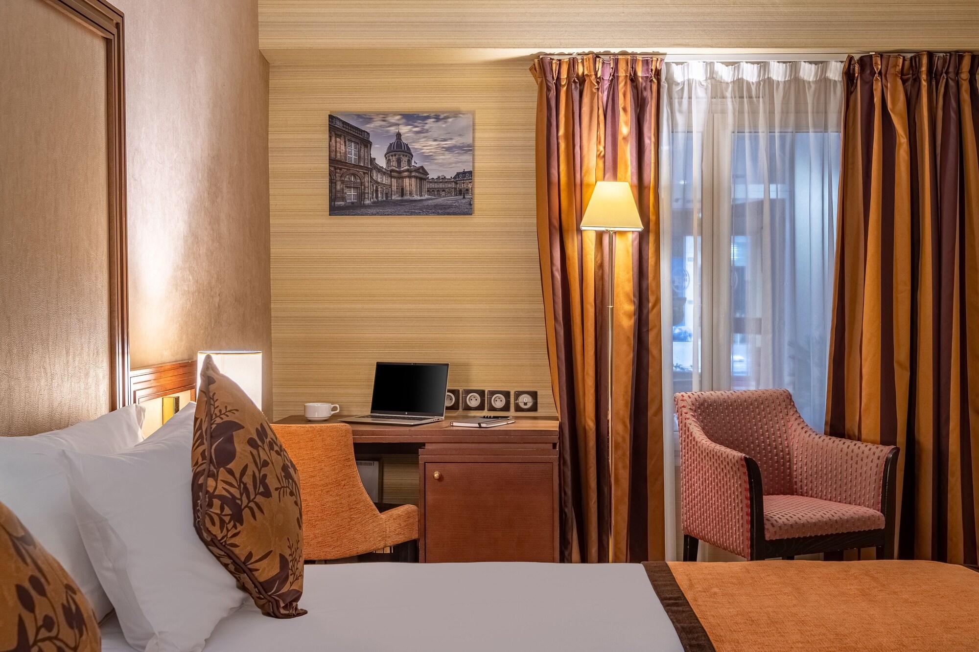 Saint Honore Hotel