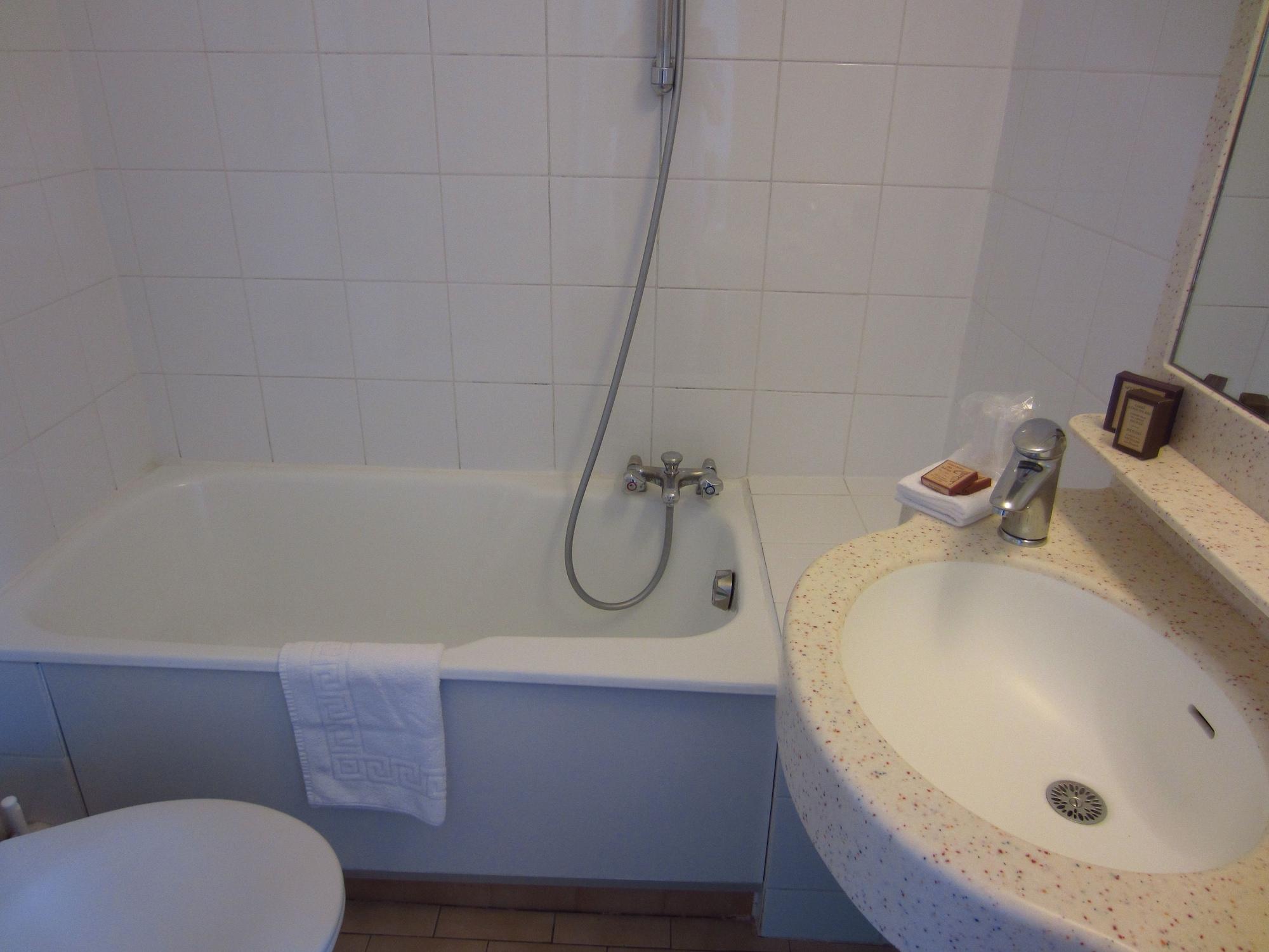 Hotel Grand Des Balcons 2*
