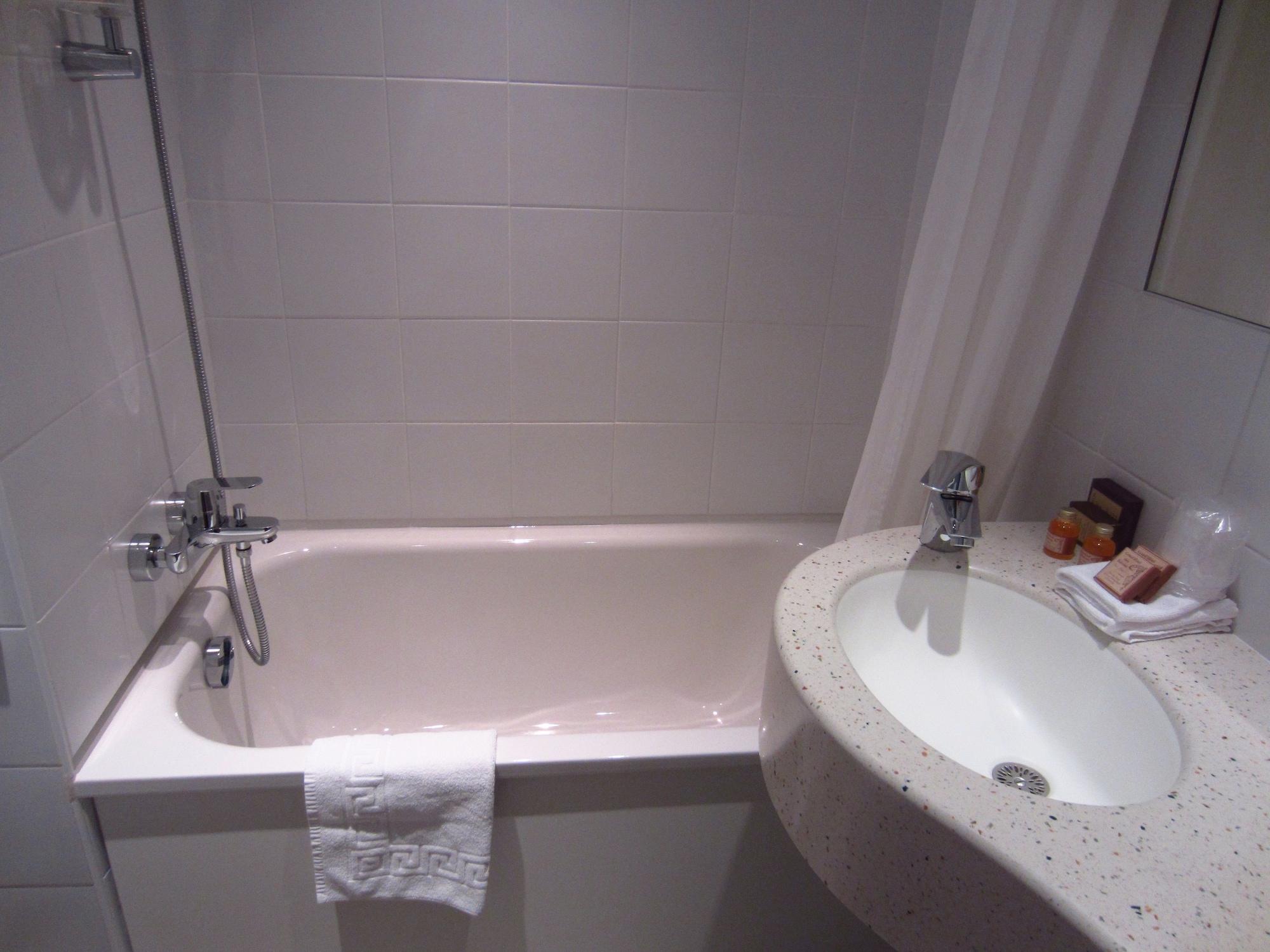Hotel Grand Des Balcons Paris