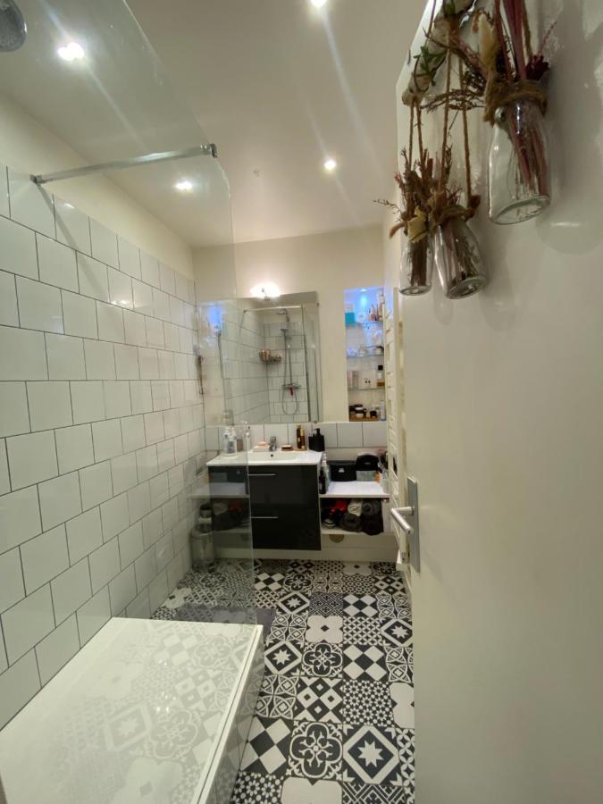 Apartment Douillet Au Coeur Du Quartier Gros Cailloux Paris