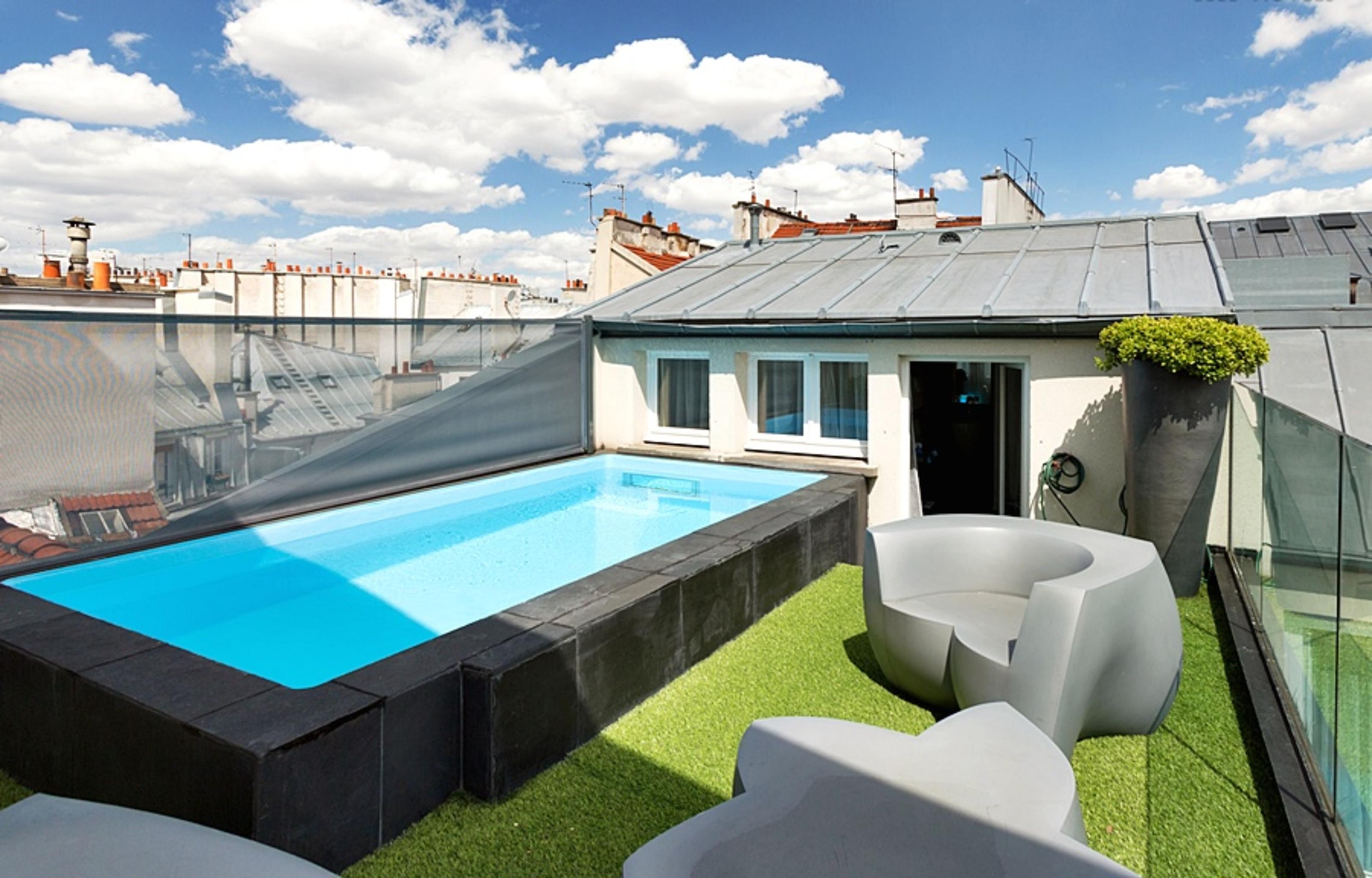 Hotel 1k Paris