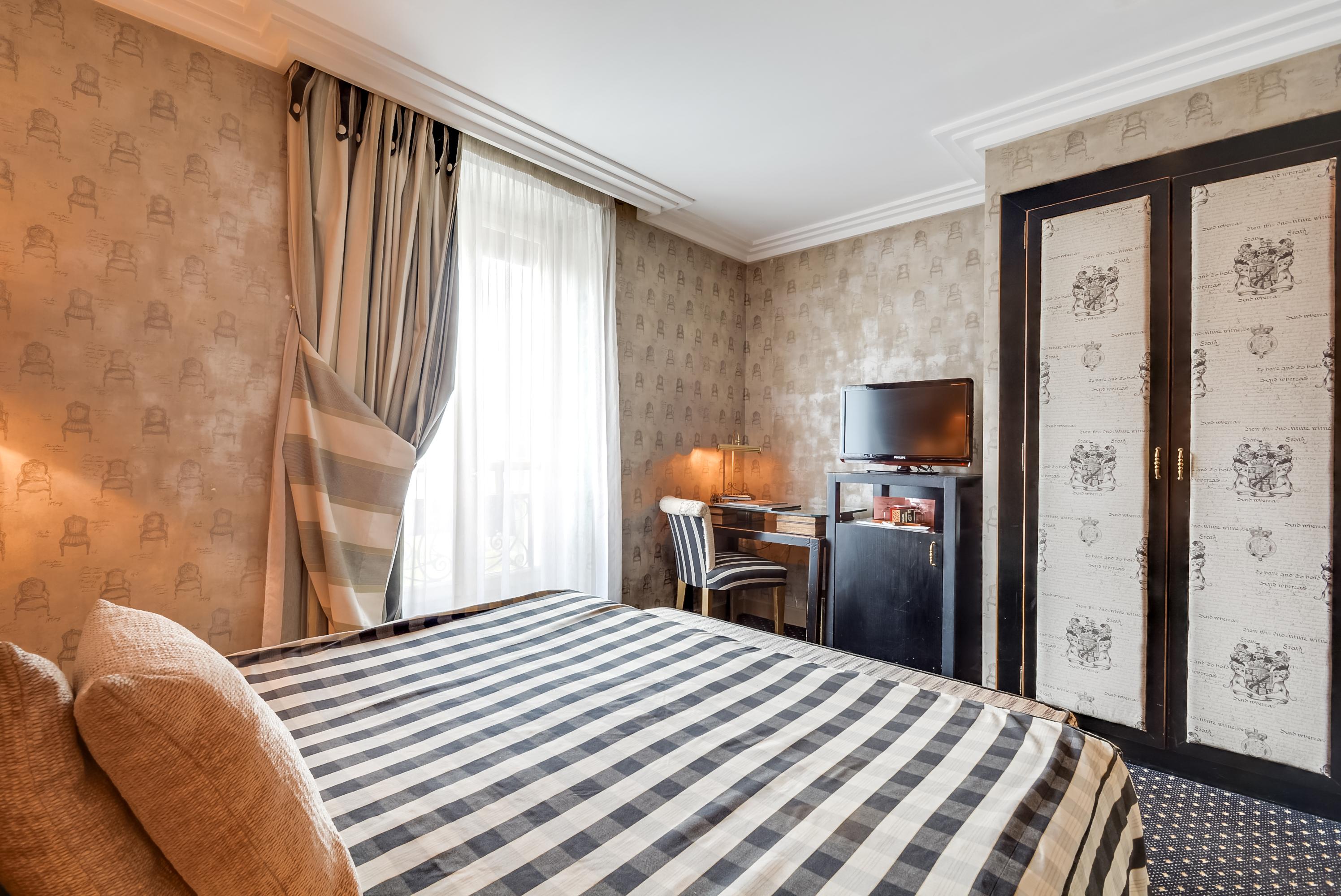Lutece Port Royal Hotel