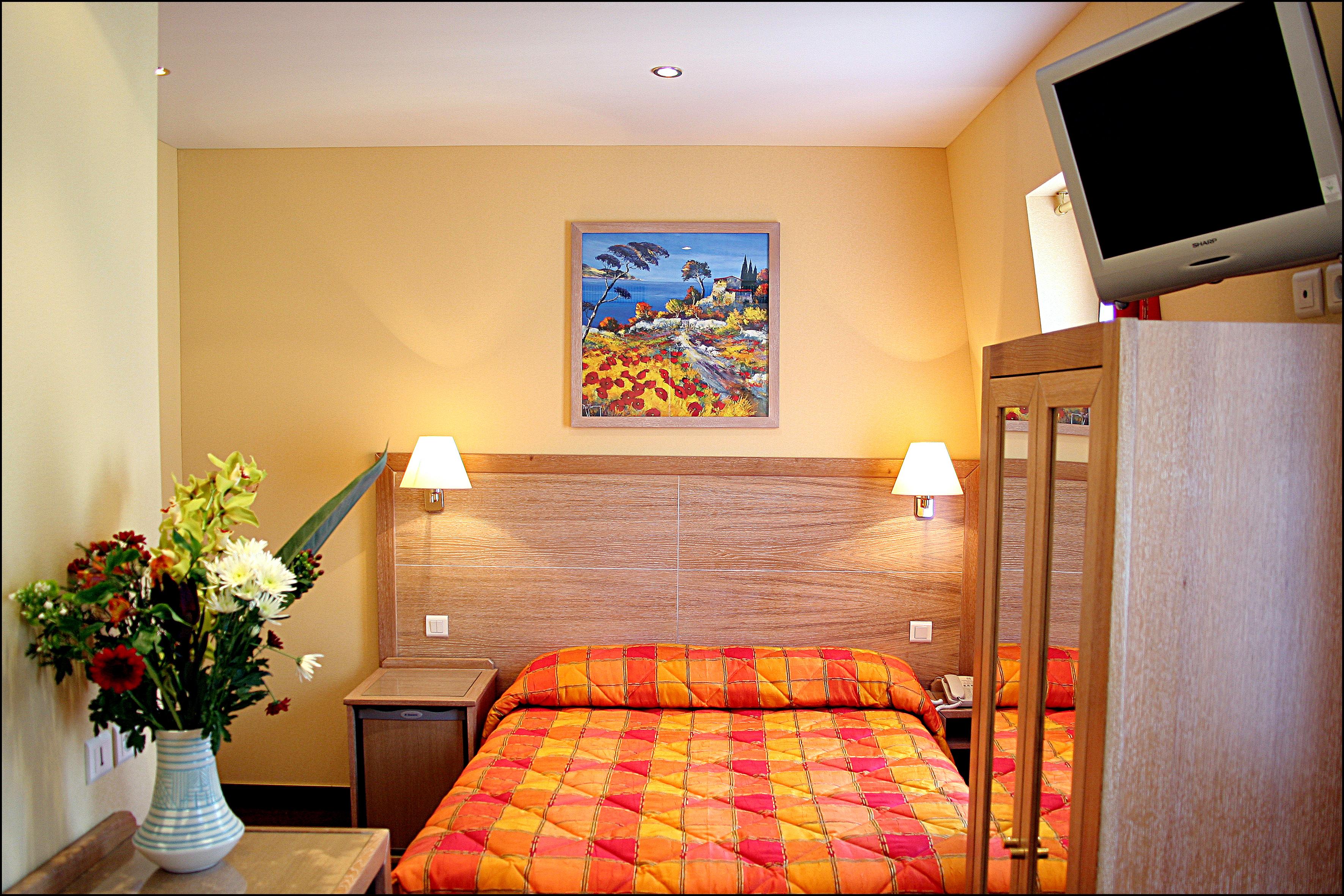 Grand Dore Hotel Paris