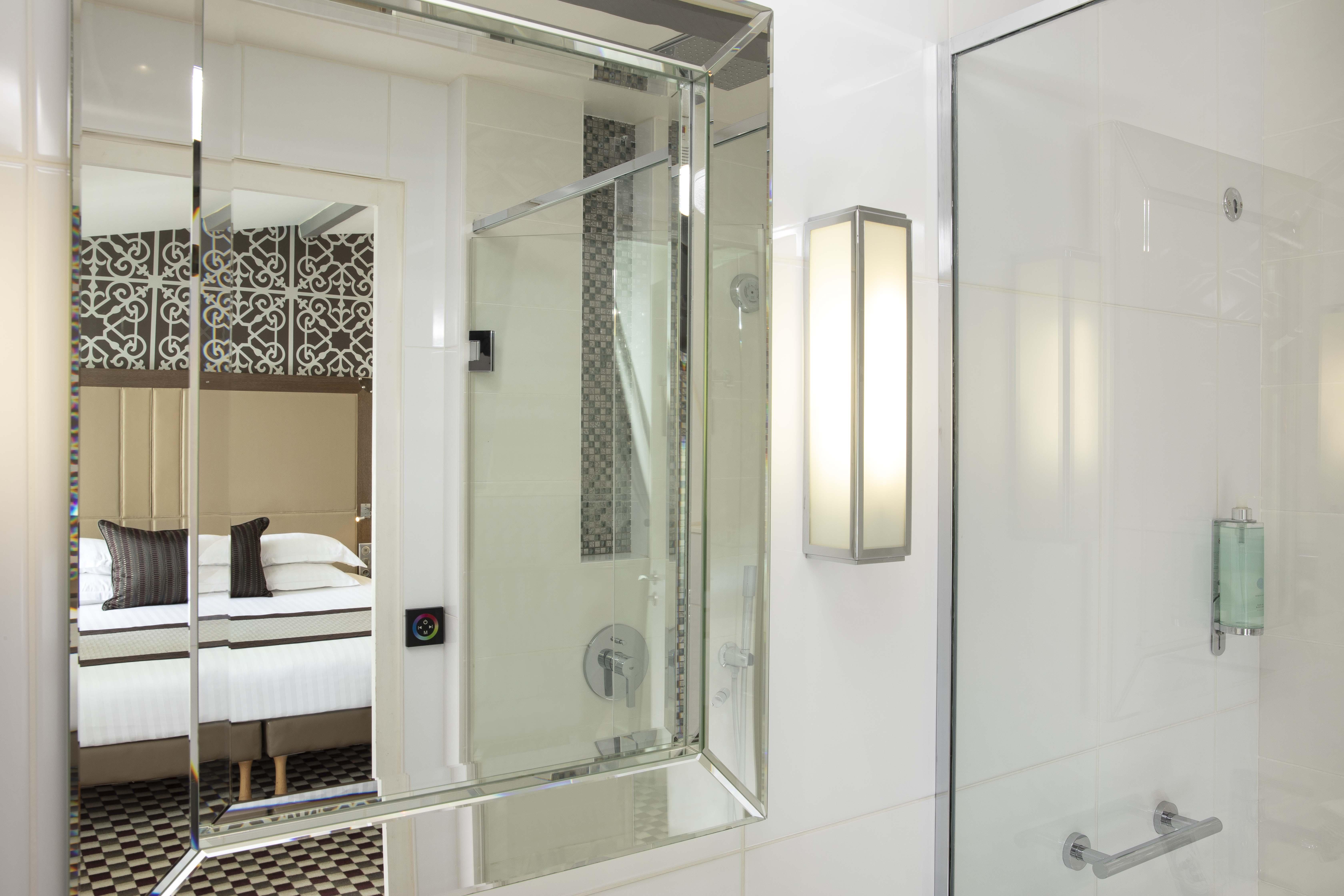 Philéas Lazare&spa Hotel Paris