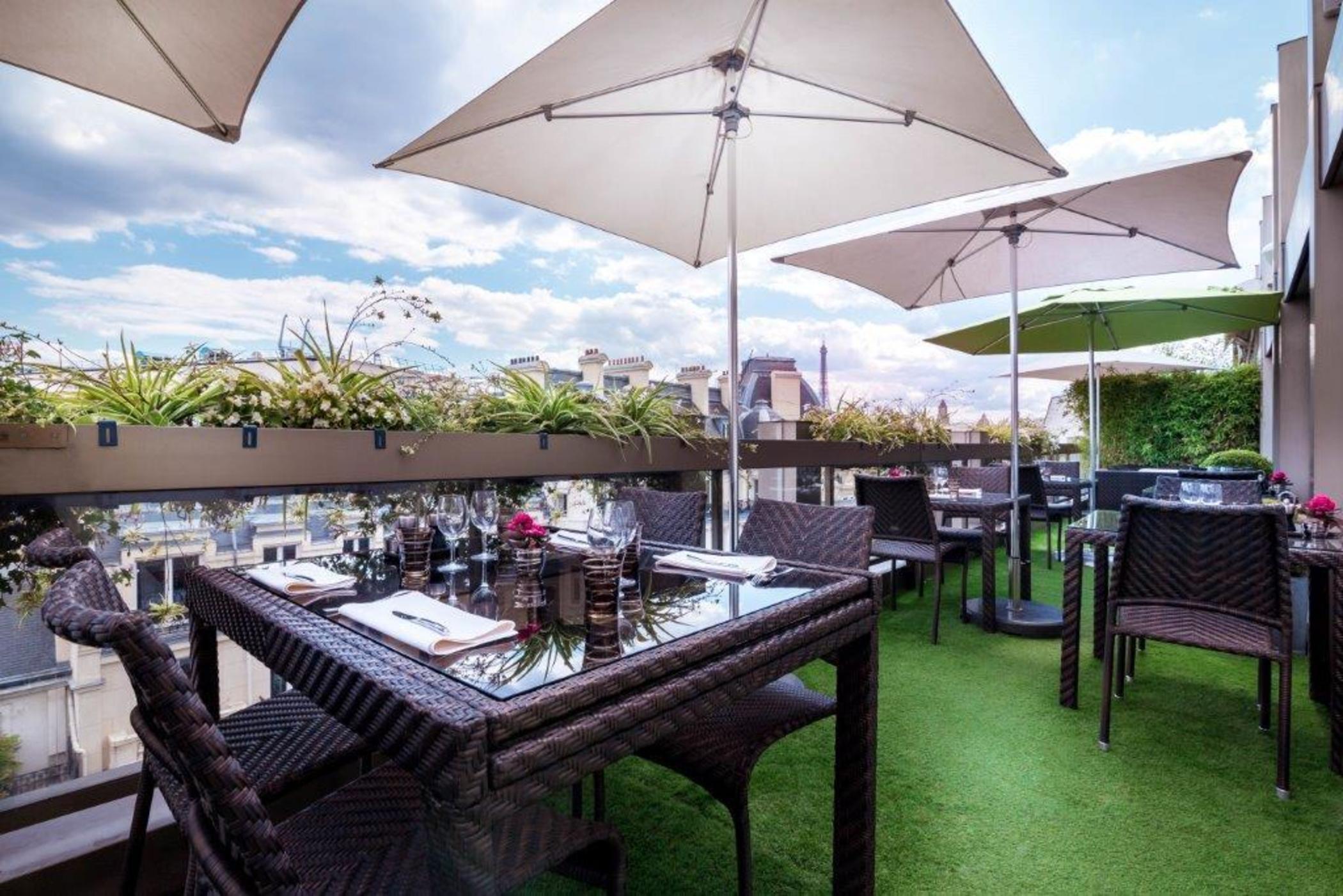 Hotel Warwick Champs-elysees 4*