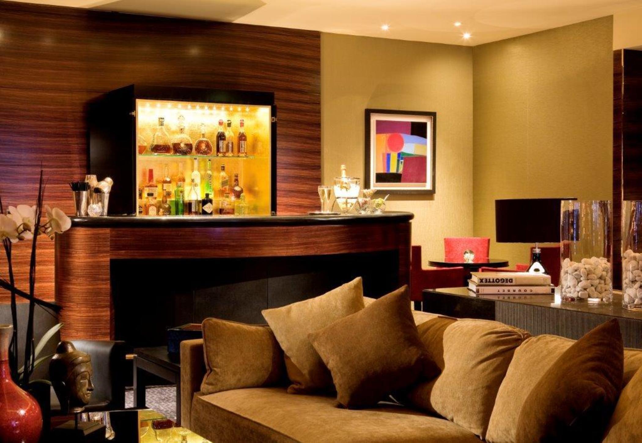 Warwick Champs-elysees Hotel 4*